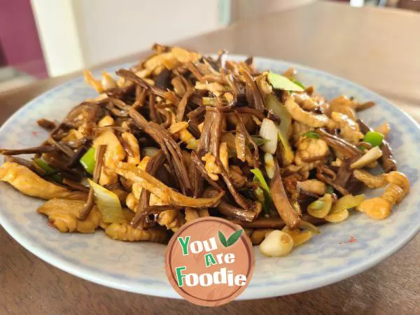 Fried Chicken Breast with Tea Tree Mushroom