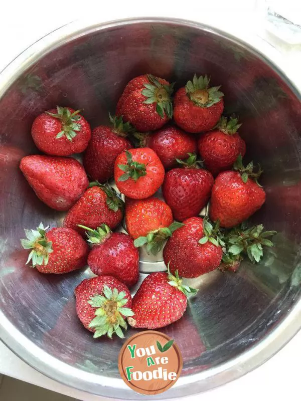 Strawberry Lassi