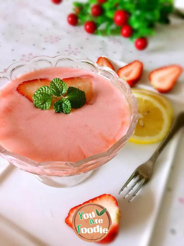 Strawberry Lassi