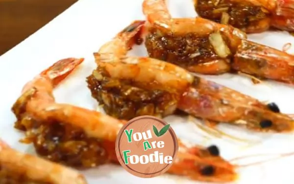 Roasted shrimp with minced garlic