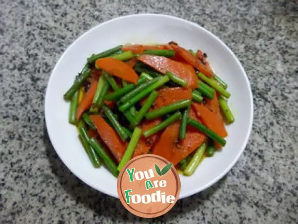 Fried carrots with black bean sauce and garlic sprouts