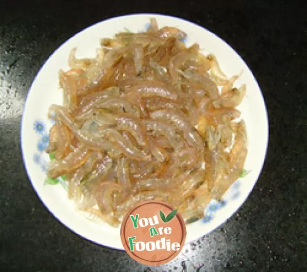 Fried white rice and shrimp with steamed fish drum oil