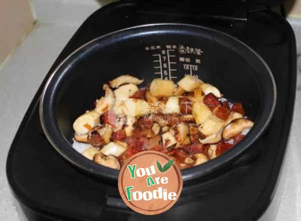 Easy to make yam sausage bibimbap