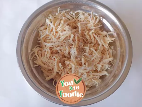 Low fat snack chicken breast dry shreds