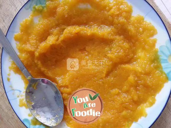 Pumpkin steamed bread