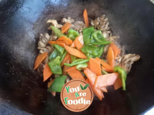 Chrysanthemum mushroom in oyster sauce