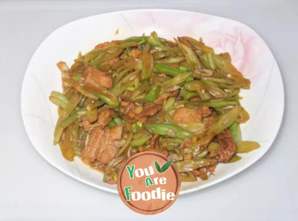 Kidney-beans-fried-meat