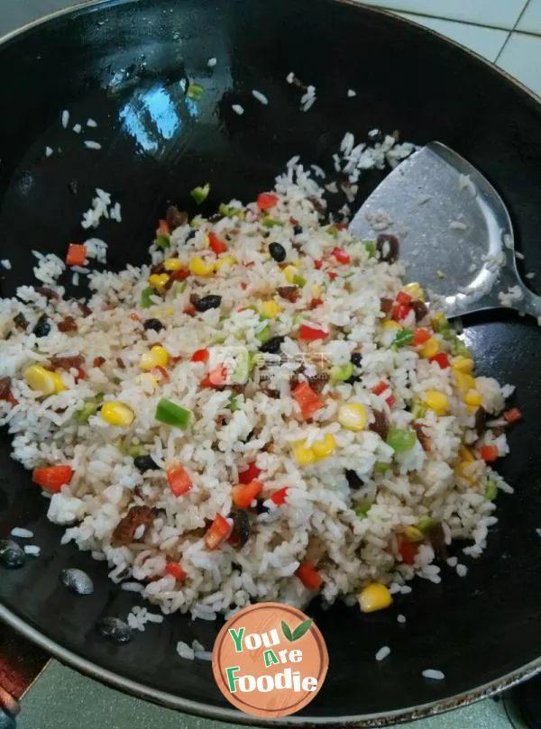 Mixed rice with black bean and dace