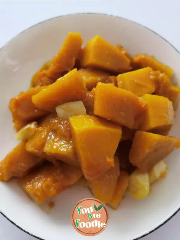 Braised pumpkin with garlic