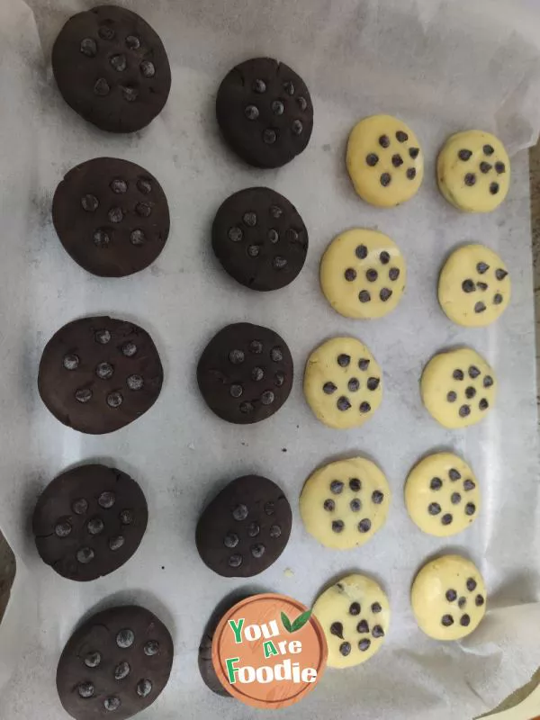 Chocolate filled cookies