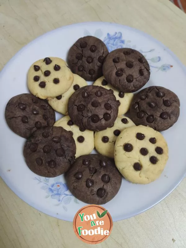 Chocolate filled cookies