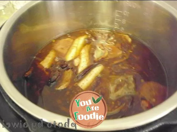 Braised bone with soy sauce