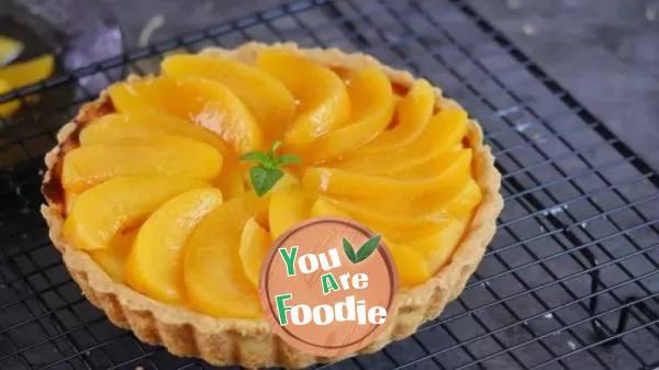 Fresh cheese yellow peach pie, like a soft girl's heart