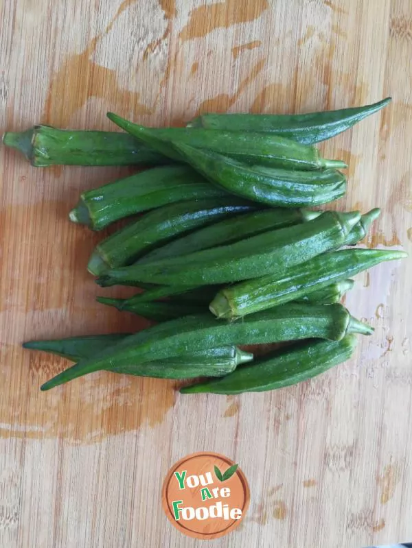 Okra salad