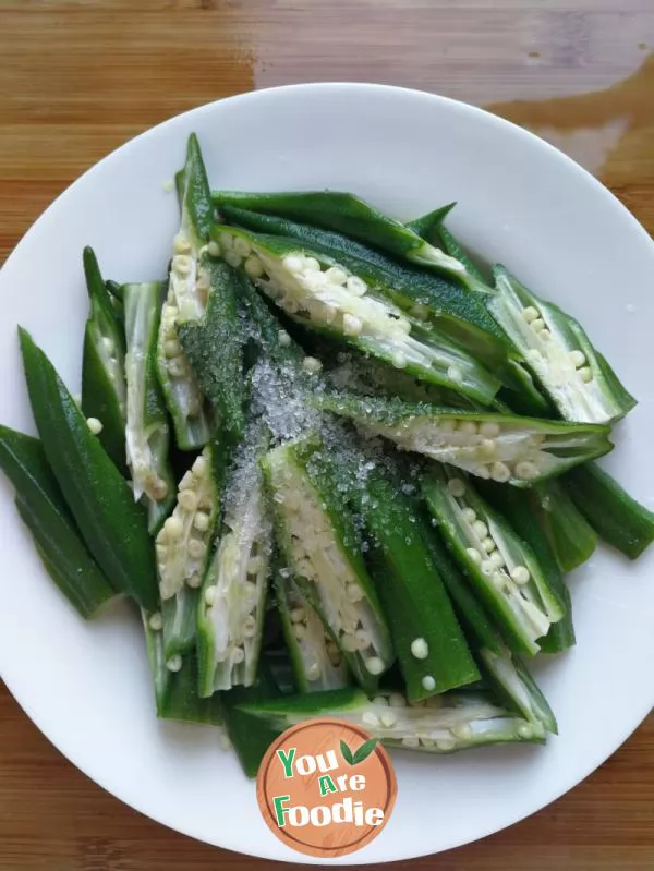 Okra salad