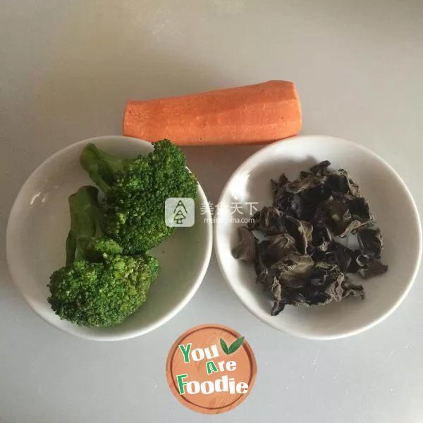 Fried broccoli with agaric