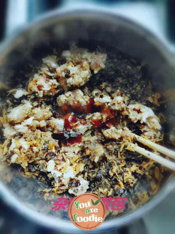 Fried bread with coarse cereals