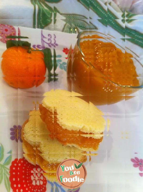 Petty-bourgeoisie-complex-in-every-girl's-heart----orange-jam-sandwich-biscuit