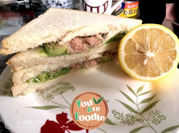 Tuna-Sandwich