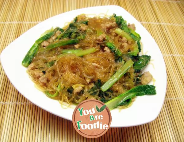 Minced meat, vermicelli and cabbage