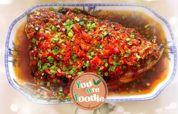 Steamed-Fish-Head-with-Diced-Hot-Red-Peppers