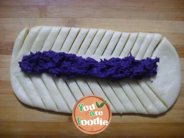 Purple potato braided bread