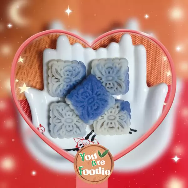 Butterfly bean flower ice skin moon cake