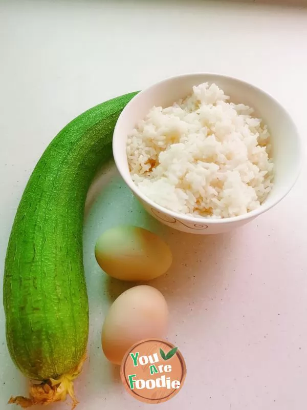 Rice with egg and towel gourd soup