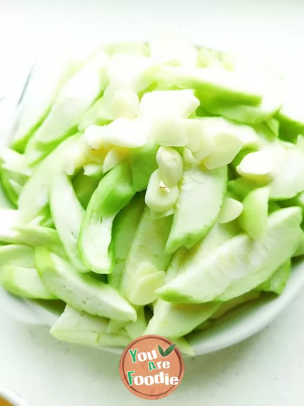 Rice with egg and towel gourd soup