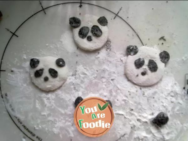 Panda bean paste porridge