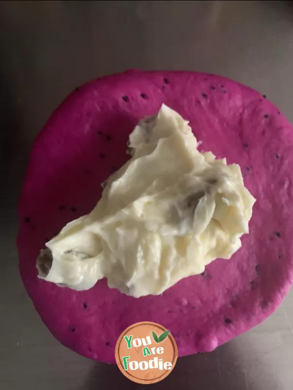 Pitaya cheese bag