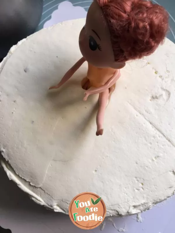 Bobbi doll cake