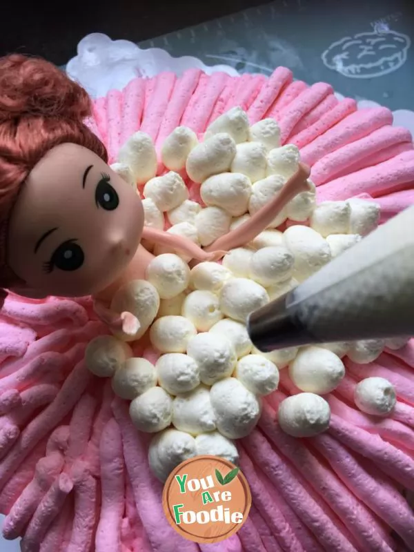 Bobbi doll cake