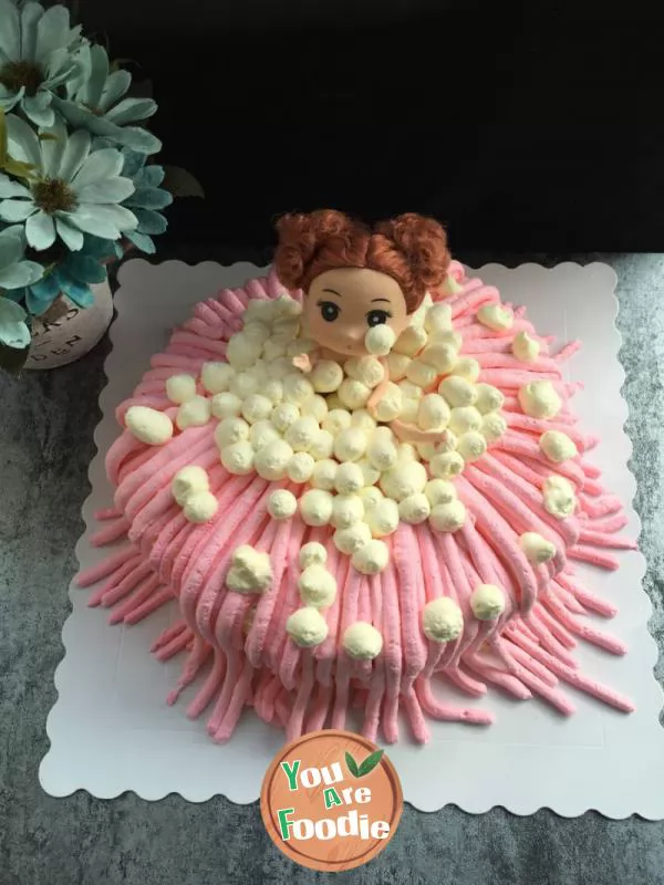 Bobbi doll cake