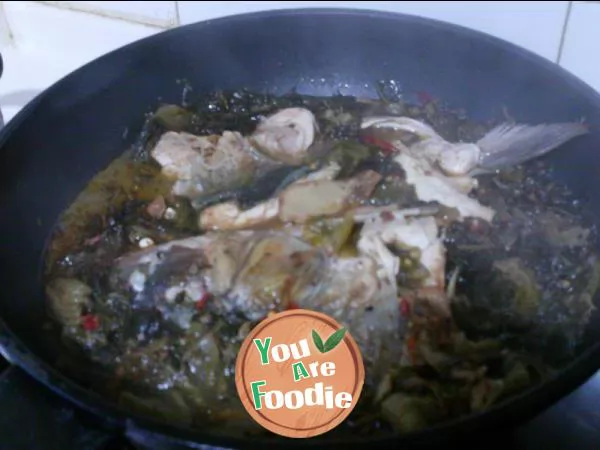 Hot and sour fish head soup