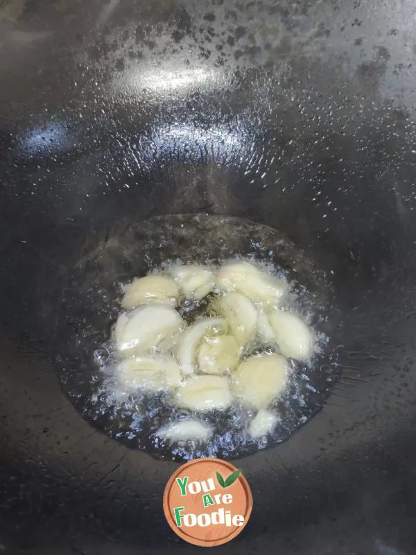 Stir fry sweet potato leaves with chili sauce