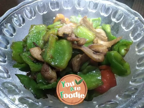 Fried meat with green pepper