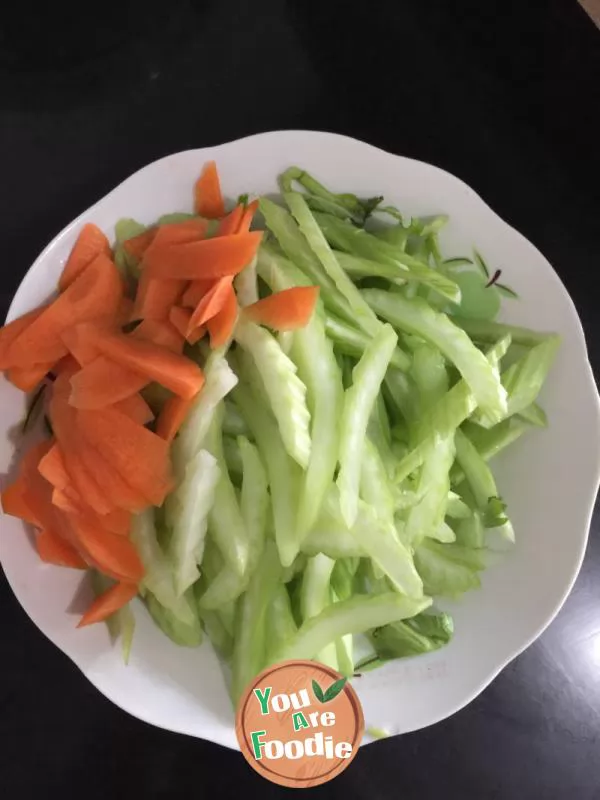 Fried dried beans with celery