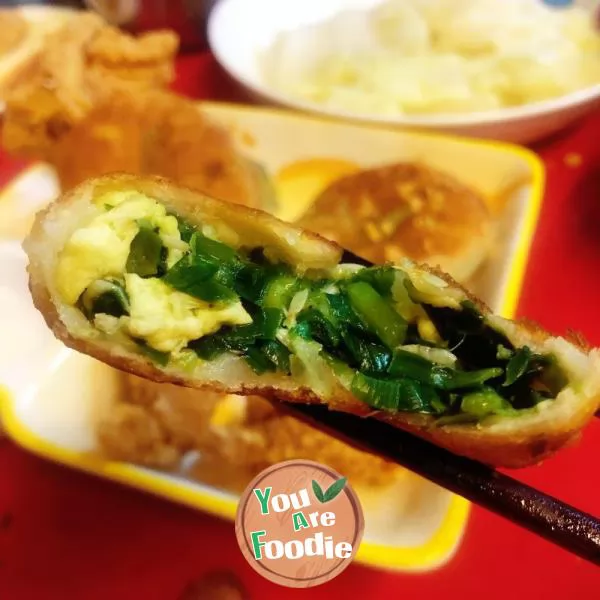 Hair Noodles Fried Chinese leek dumplings