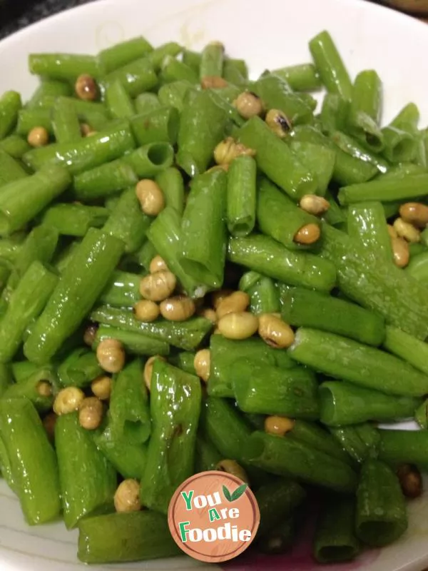 Fried soybean with cabbage