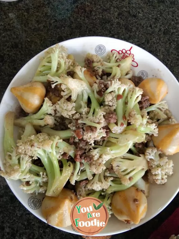 Stir-fried-Chinese-cabbage-with-diced-beef