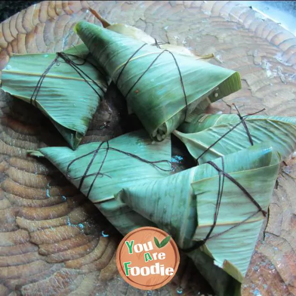 Glutinous rice dumpling leaf meat