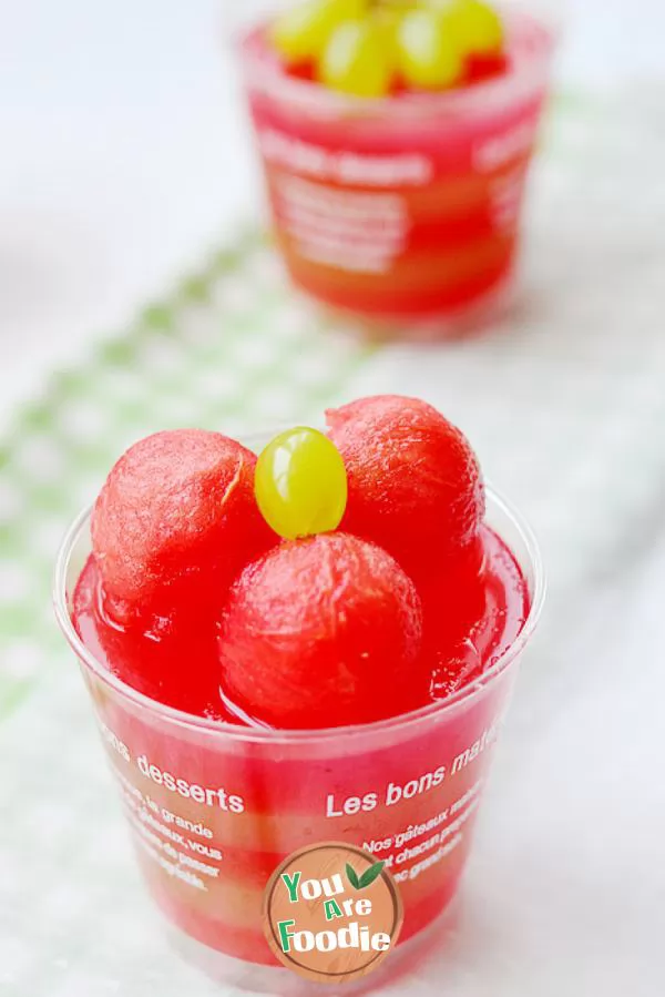 Two-kinds-of-pure-natural-fruit-juices-mix-and-match-to-create-a-different-taste----watermelon-qingti-jelly-cup