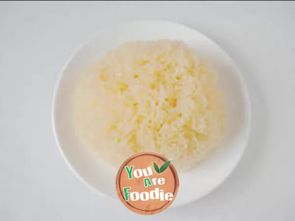 Beauty care -- rock sugar tremella lotus seed soup