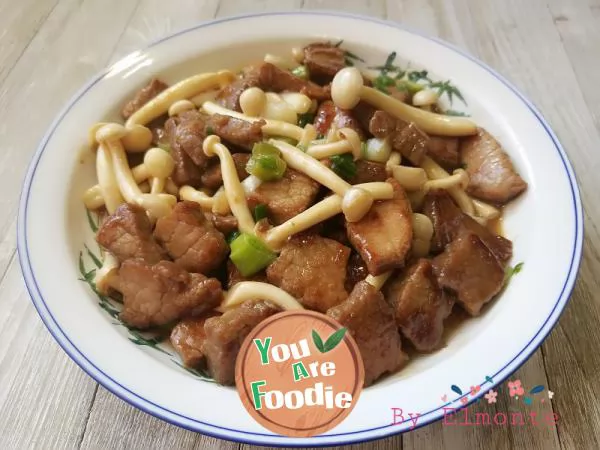 Fried beef with white mushroom