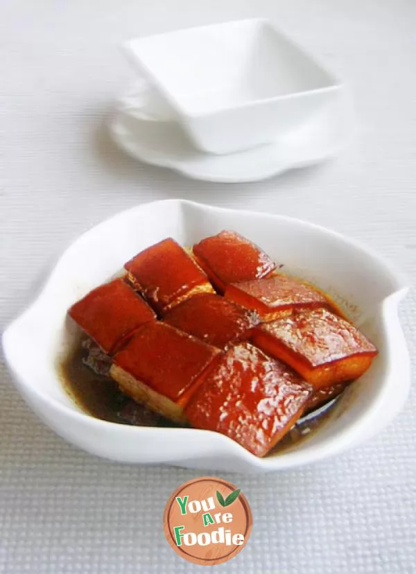 Braised-pork-with-royal-flavor