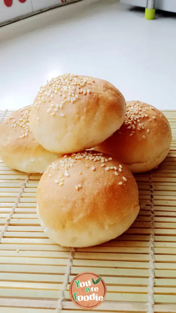 Homemade-hamburger-bread