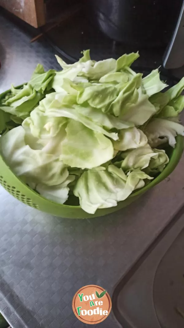 Shredded cabbage