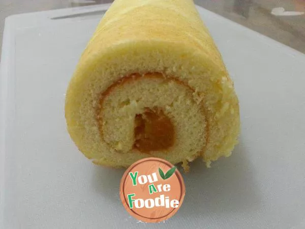 Pumpkin filling cake roll