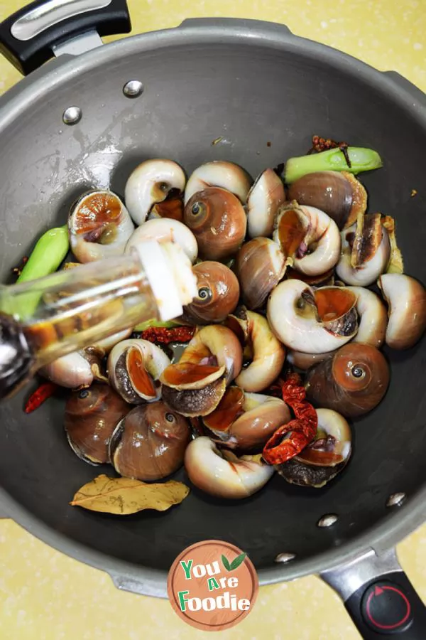 [stewed snails] - seafood is also eaten in brine